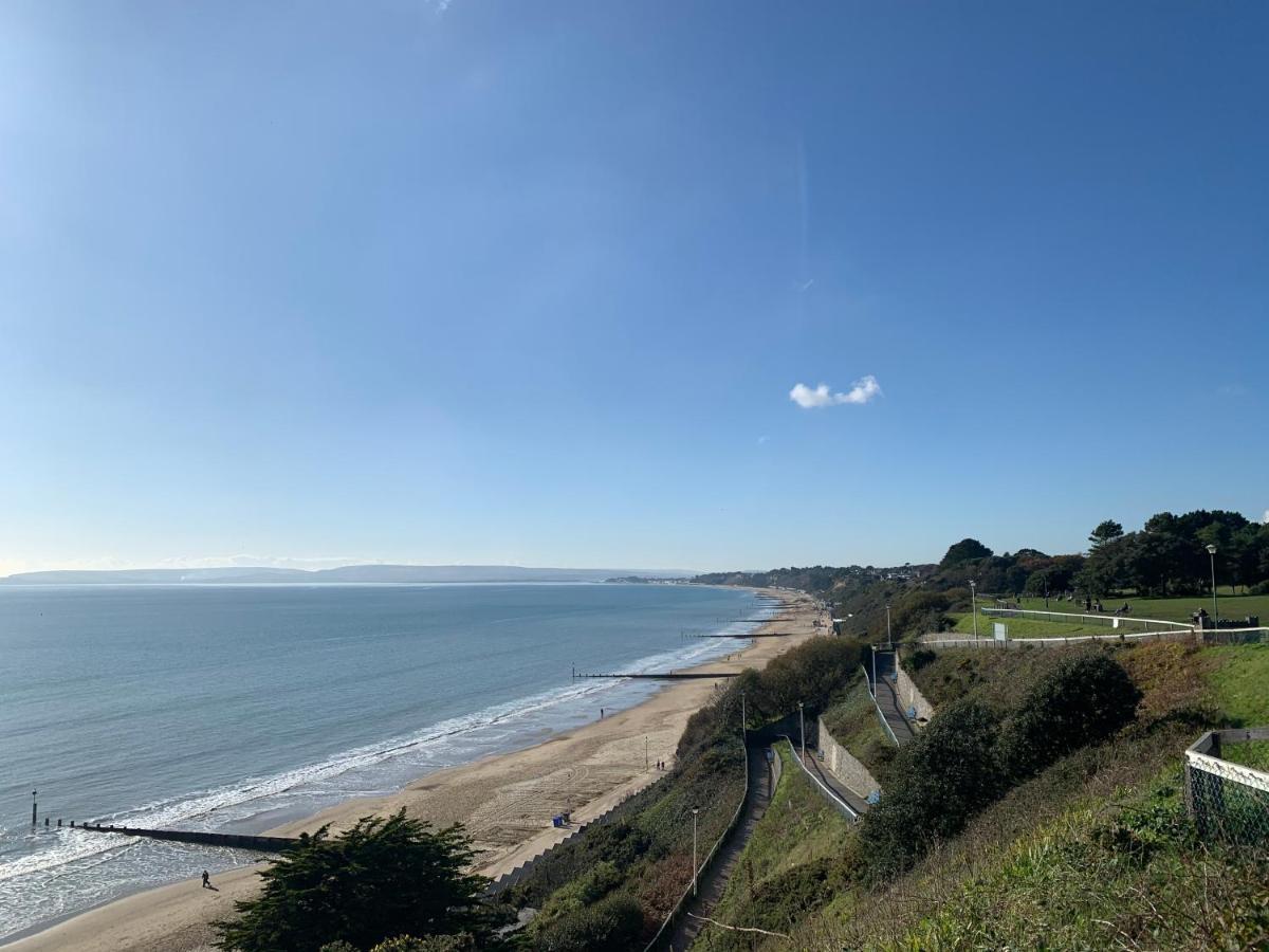 Bournemouth Beachfront Retreat 3 Bedroom 3 Bathroom Seaside B&B With Free Parking Exterior photo